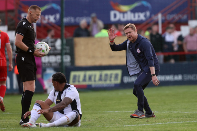 shelbourne-manager-damien-duff