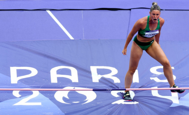 kate-oconnor-celebrates-after-jumping-clear