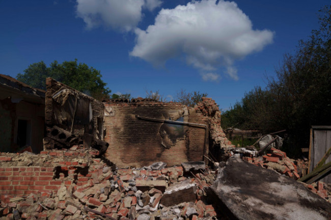 a-residential-house-is-seen-destroyed-after-russian-airstrike-near-russian-ukrainian-border-sumy-region-ukraine-wednesday-aug-14-2024-ap-photoevgeniy-maloletka