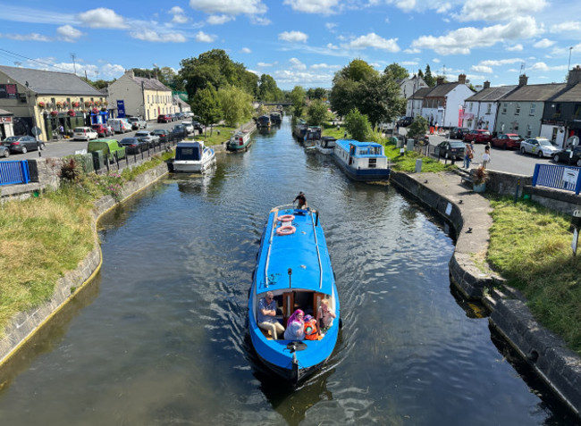 Sallins Barge-010_90711265