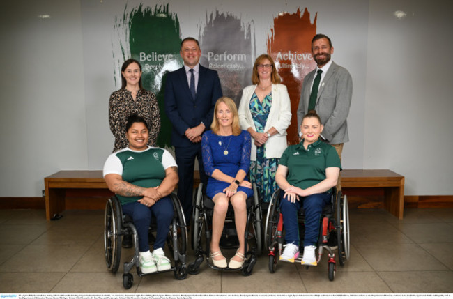 minister-thomas-byrne-sport-ireland-and-paralympics-ireland-wish-team-ireland-good-luck-at-paralympics-games