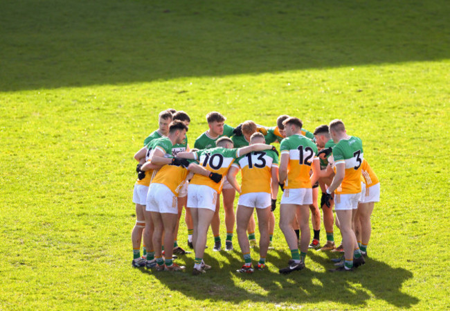 the-offaly-team-huddle