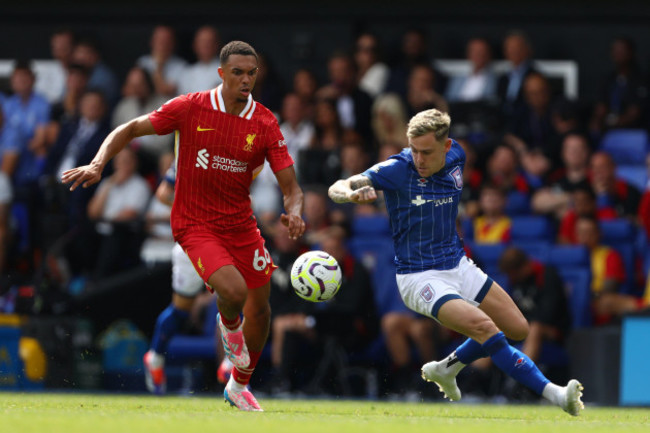 sammie-szmodics-of-ipswich-town-and-trent-alexander-arnold-of-liverpool-ipswich-town-v-liverpool-premier-league-portman-road-ipswich-uk-17th-august-2023editorial-use-only-dataco-restriction