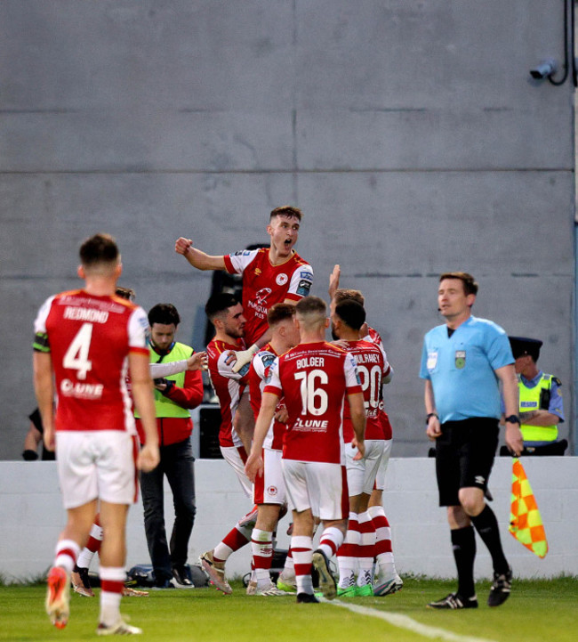 mason-melia-celebrates-scoring-his-sides-second-goal