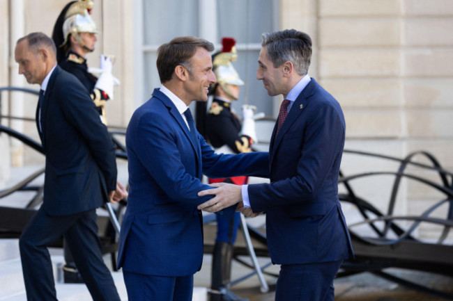 paris-france-27th-aug-2024-france-president-emmanuel-macron-welcomes-ireland-taoiseach-prime-minister-simon-harris-ahead-of-a-meeting-at-the-elysee-presidential-palace-in-paris-on-august-27-202