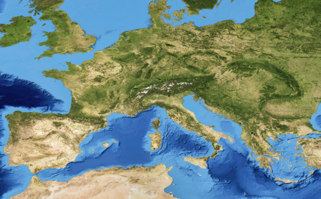 europemapinglobalsatellitephotogreenterrainandblue