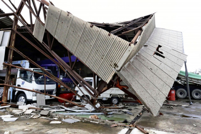 photo-shows-buildings-damaged-by-typhoon-related-gusts-in-miyazaki-city-miyazaki-prefecture-japan-august-29-2024-very-strong-typhoon-shanshanno-10-bringing-heavy-rain-and-strong-winds-made-l