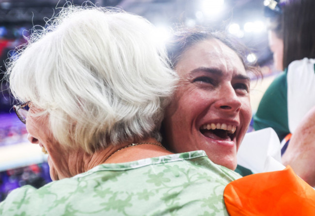 katie-george-dunlevy-shares-a-hug-with-her-mother-alana-after-finishing-2nd