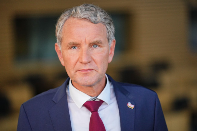 erfurt-germany-01st-sep-2024-bjorn-hocke-afd-m-party-and-parliamentary-group-leader-of-the-afd-in-thuringia-and-top-candidate-walks-through-the-state-parliament-at-6-p-m-according-to-the-fo