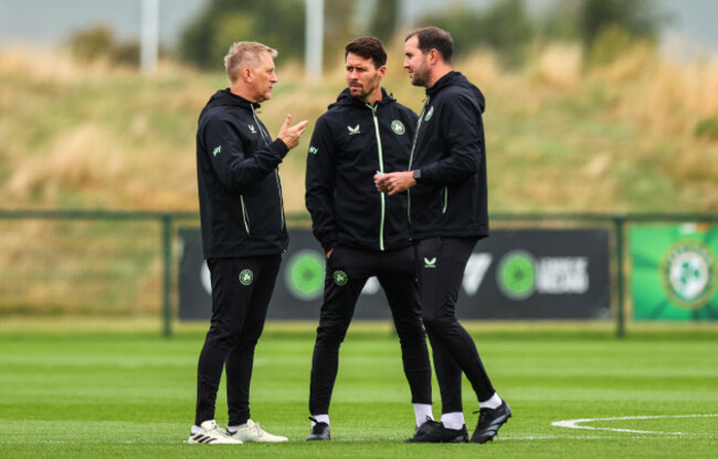 heimir-hallgrimsson-with-john-oshea-and-paddy-mccarthy
