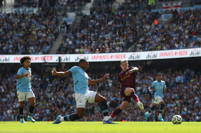 sammie-szmodics-of-ipswich-town-scores-a-goal-to-make-it-0-1-manchester-city-v-ipswich-town-premier-league-etihad-stadium-manchester-uk-24th-august-2024editorial-use-only-dataco-restriction