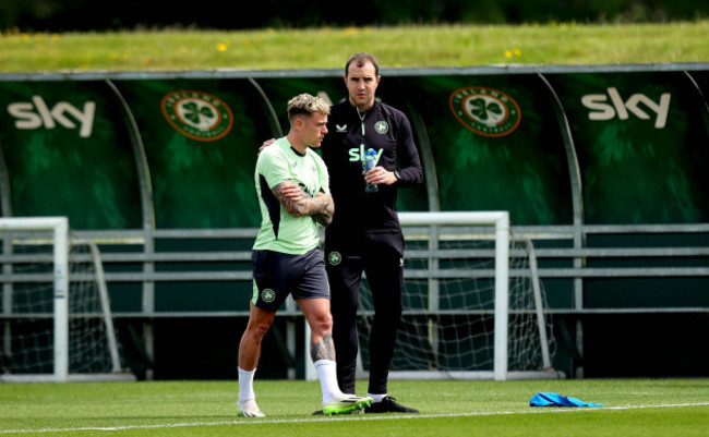 sammie-szmodics-and-john-oshea