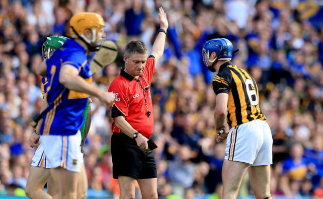 barry-kelly-awards-tipperary-a-late-free