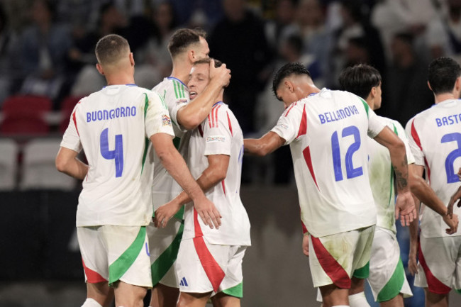 budapest-hungary-09th-sep-2024-italys-davide-frattesi-celebrates-after-scoring-the-1-0-goal-for-his-team-during-the-uefa-nations-league-24-25-soccer-match-between-israel-and-italy-group-b-at-th