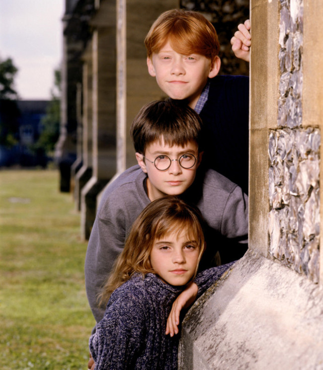 harry-potter-and-the-sorcerers-stone-from-top-rupert-grint-daniel-radcliffe-emma-watson-2001-warner-brotherscourtesy