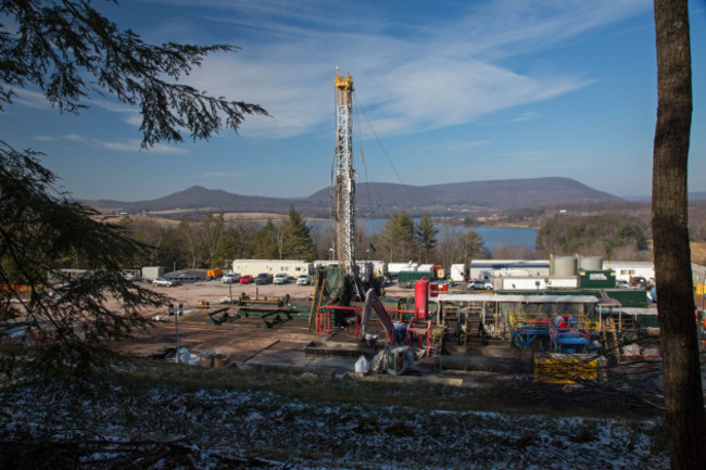 natural-gas-well-being-drilled-for-hydraulic-fracturing-fracking-in-rural-pennsylvania