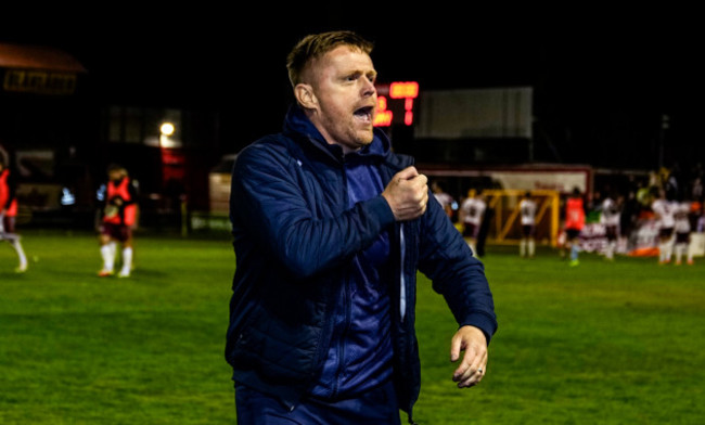 damien-duff-celebrates-winning