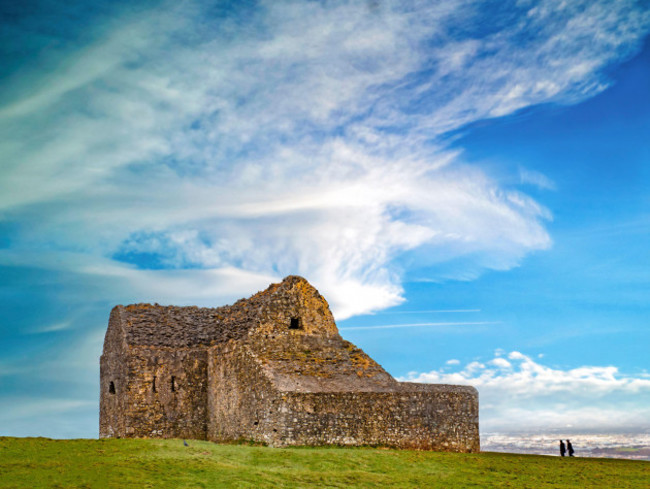 the-hellfire-club-supposedly-used-for-satanic-rites-and-debauchery-in-the-18th-century-located-on-mountpelier-hill-in-the-dublin-mountains-ireland