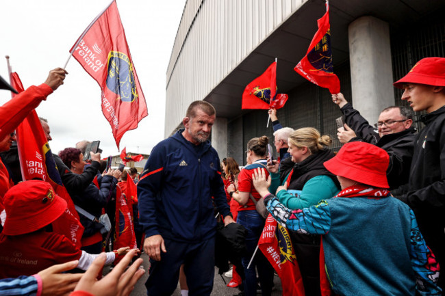 graham-rowntree-arrives-through-the-fans-at-thomond-park