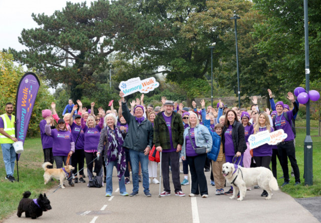 Alzheimers Memory Walk 00014_90713477