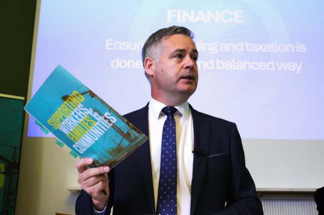 Sinn Fein budget-3_90713637