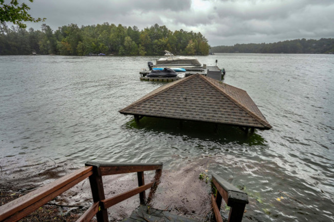 torrential-rain-from-hurricane-helene-has-caused-lake-levels-to-rise-on-lake-james-resulting-in-flooded-docks-and-gazebos-friday-sept-27-2024-in-morganton-n-c-ap-photokathy-kmonicek