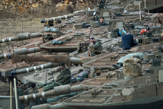 israeli-soldiers-work-on-tanks-in-a-staging-area-in-northern-israel-near-the-israel-lebanon-border-tuesday-oct-1-2024-ap-photobaz-ratner