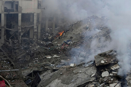 smoke-rises-from-the-site-of-an-israeli-airstrike-in-beiruts-southern-suburb-lebanon-tuesday-oct-1-2024-ap-photohassan-ammar