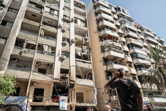 beirut-beirut-lebanon-2nd-oct-2024-hezbollahs-press-and-media-office-organised-a-tour-inside-the-dahieh-residential-suburb-south-of-beirut-to-show-the-recent-bombed-areas-4-locations-bombed-i