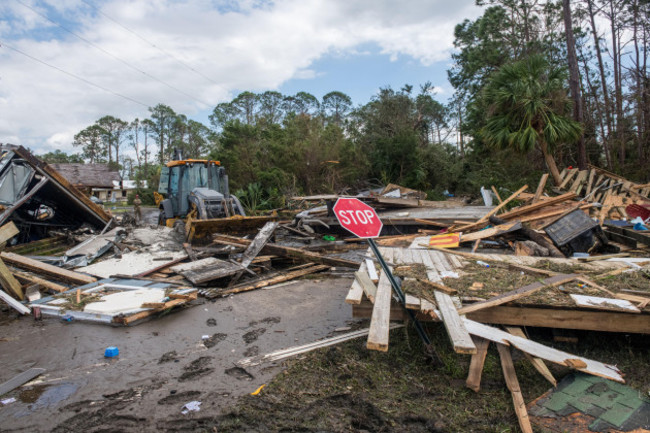 florida-air-national-guard-clearing-roads-in-keaton-beach-florida-on-september-27-2024-following-the-landfall-of-category-4-hurricane-helene-the-previous-evening-usa