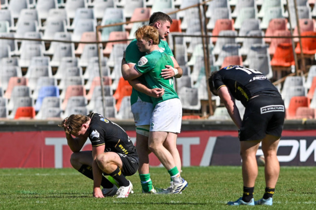 hugh-cooney-and-evan-oconnell-celebrate-winning-the-match