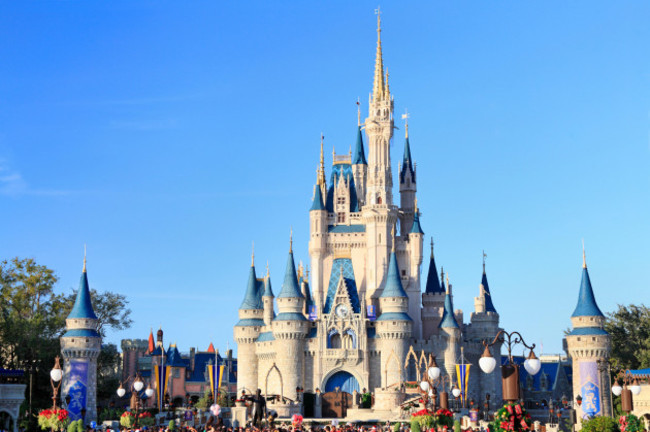 cinderella-castle-in-magic-kingdom-disney-orlando-florida