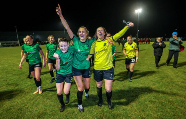 jetta-berrill-chloe-moloney-and-niamh-reid-burke-celebrate