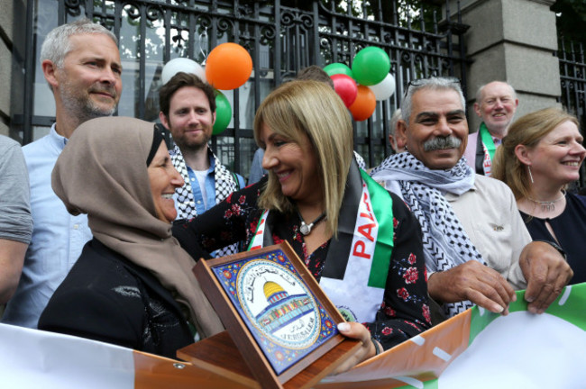 image-distributed-for-avaaz-palestinian-farmer-muna-al-taneeb-from-the-west-bank-with-irish-senator-frances-black-outside-leinster-house-on-wednesday-july-11-2018-in-dublin-palestinian-farmers