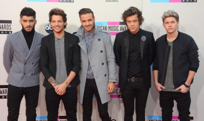 one-direction-arrive-at-the-american-music-awards-los-angeles-america-24-nov-2013