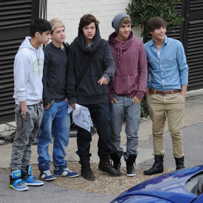 x-factor-finalists-zain-malik-niall-horan-harry-styles-louis-tomilnson-and-liam-payne-of-boy-band-one-direction-arriving-at