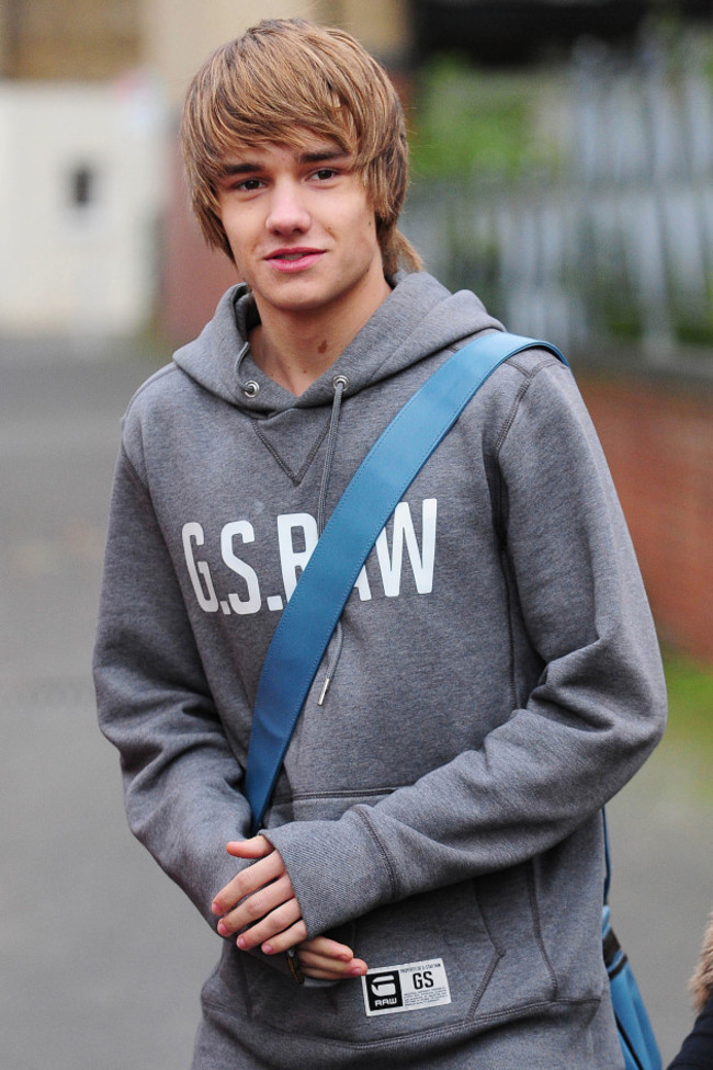 liam-payne-of-one-direction-x-factor-finalists-arriving-at-the-studios-for-rehearsals-london-england-22-11-10