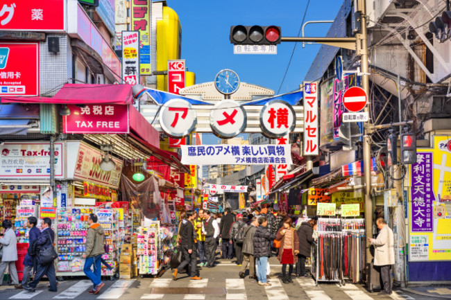 crowds-at-ameyoko-shopping-district-of-tokyo-japan