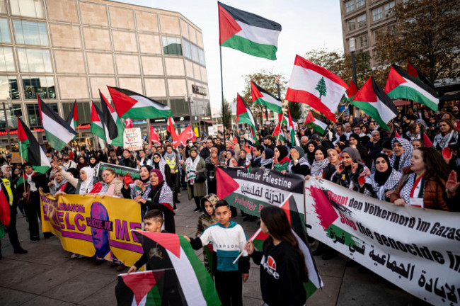 people-take-part-in-a-pro-palestinians-demonstration-against-the-visit-of-the-us-president-at-alexanderplatz-berlin-friday-oct-18-2024-fabian-sommerdpadpa-via-ap