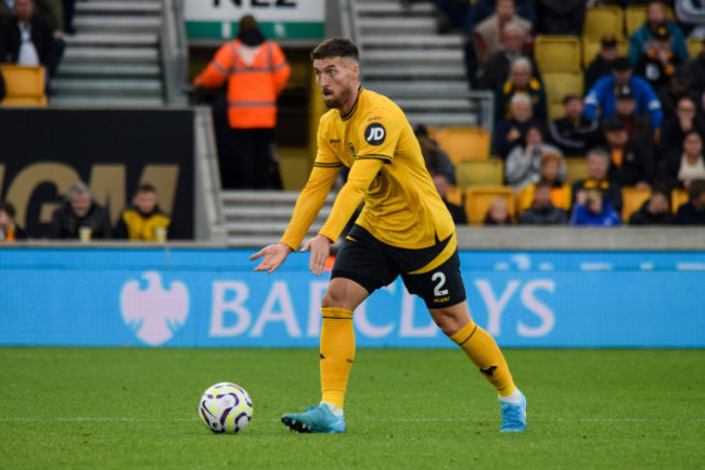 wolverhampton-uk-15th-sep-2024-wolverhampton-wanderers-defender-matt-doherty-2-during-the-wolverhampton-wanderers-fc-v-newcastle-united-fc-english-premier-league-match-at-molineux-stadium-wolve