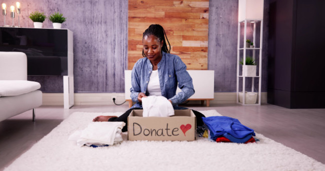 donatingdeclutteringandcleaningupwardrobeclothes