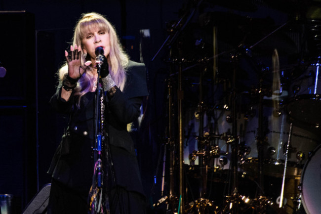 san-jose-california-usa-21st-november-2018-stevie-nicks-of-fleetwood-mac-performs-onstage-at-the-sap-center-on-november-21-2018-in-san-jose-california-photo-chris-tuiteimagespacemediapunch