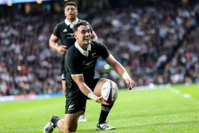 will-jordan-celebrates-after-scoring-a-try