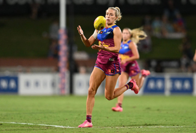 brisbane-australia-13th-sep-2024-orla-odwyer-of-the-lions-in-action-during-the-aflw-round-3-match-between-the-brisbane-lions-and-the-collingwood-magpies-at-brighton-homes-arena-in-brisbane-frida