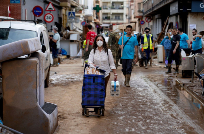 effects-of-the-dana-in-sedavi-on-november-5-2024-in-valencia-valencian-community-spain-today-a-week-has-passed-since-the-dana-devastated-the-valencian-community-so-far-there-are-211-fataliti