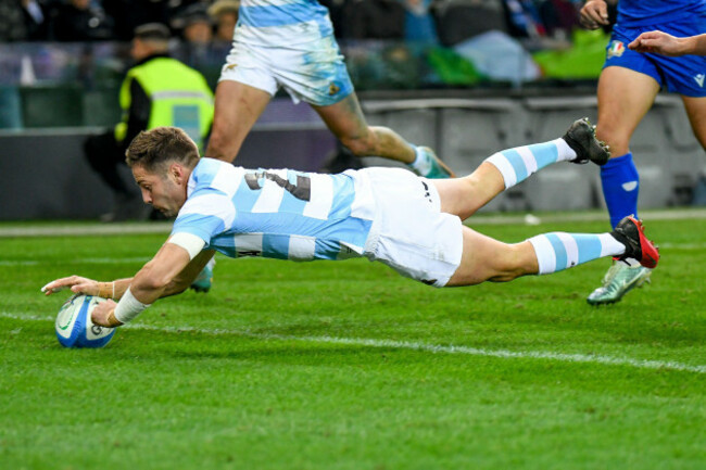 argentinas-santiago-cordero-scores-a-try-during-italy-vs-argentina-autumn-nations-series-rugby-match-in-udine-italy-november-09-2024