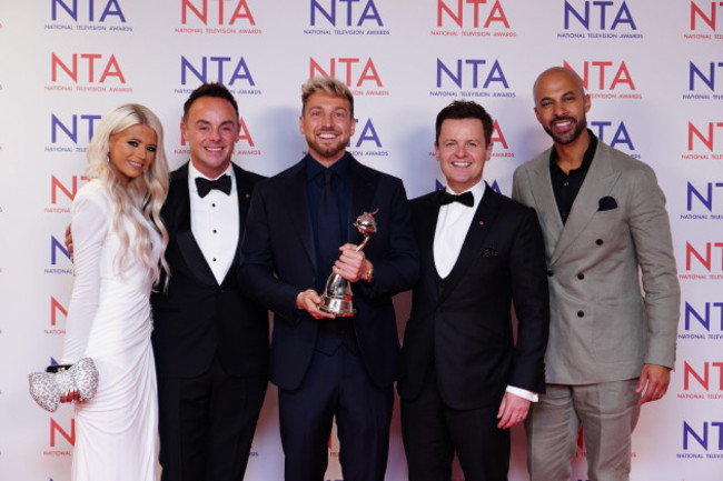 left-right-danielle-harold-ant-mcpartlin-danielle-harold-declan-donnelly-and-marvin-humes-winners-of-the-entertainment-award-for-im-a-celebrity-get-me-out-of-here-at-the-national-television