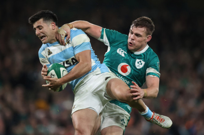 tomas-albornoz-and-garry-ringrose-clash