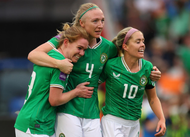 aoife-mannion-louise-quinn-and-denise-osullivan-celebrate