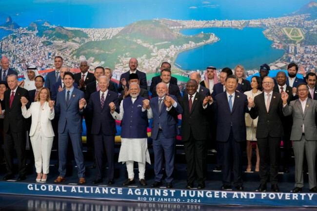 world-leaders-attending-the-g20-summit-pose-for-a-group-photo-in-rio-de-janeiro-tuesday-nov-19-2024-ap-photoeraldo-peres